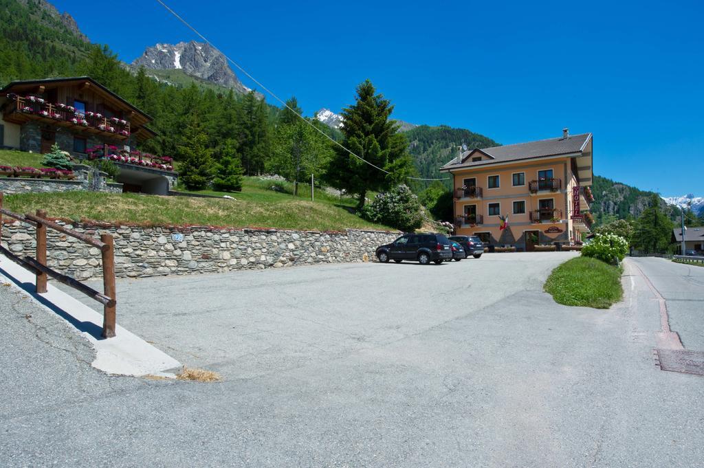 Albergo Valentino Bionaz Buitenkant foto